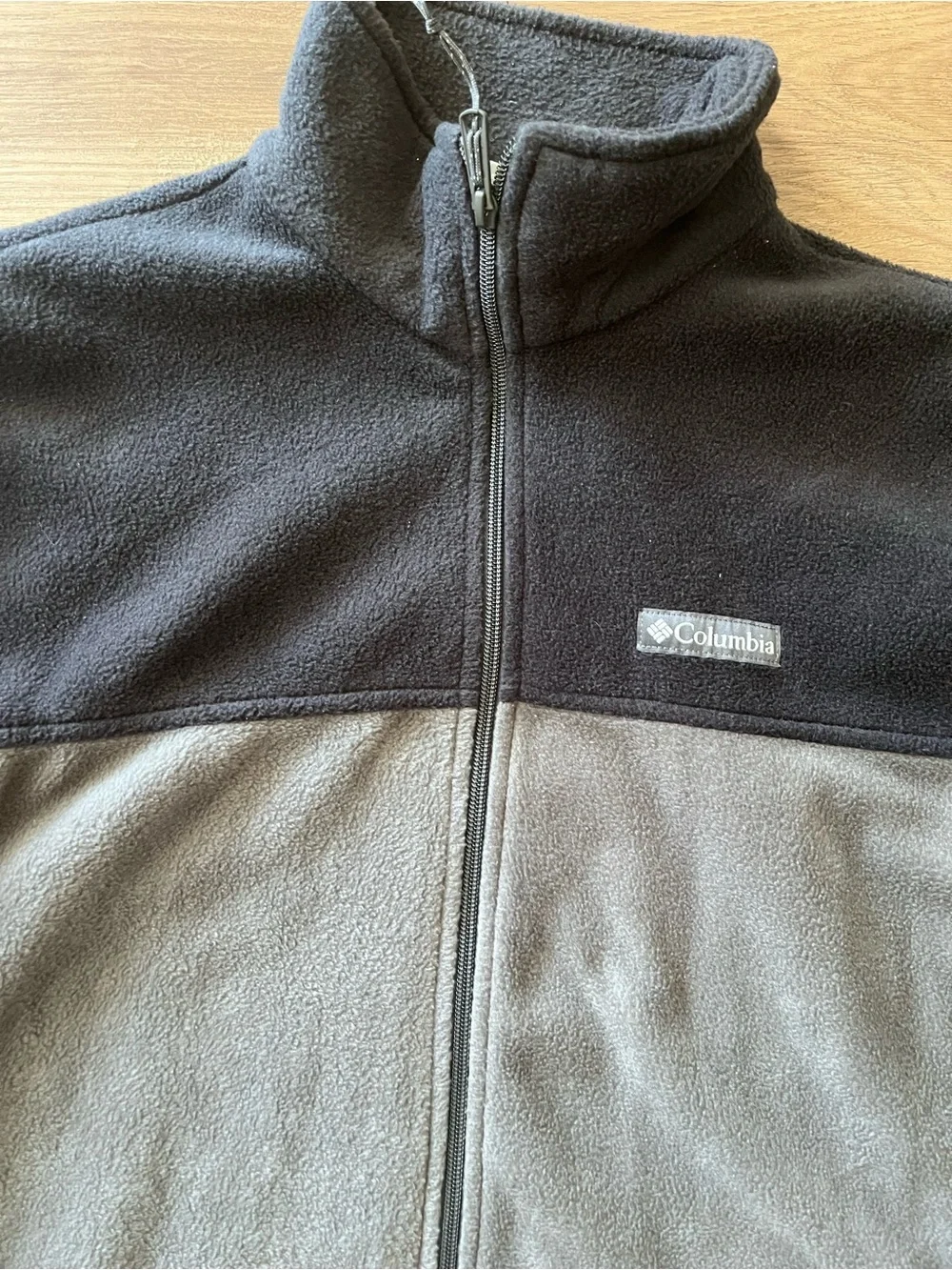 Columbia lightweight fleece
